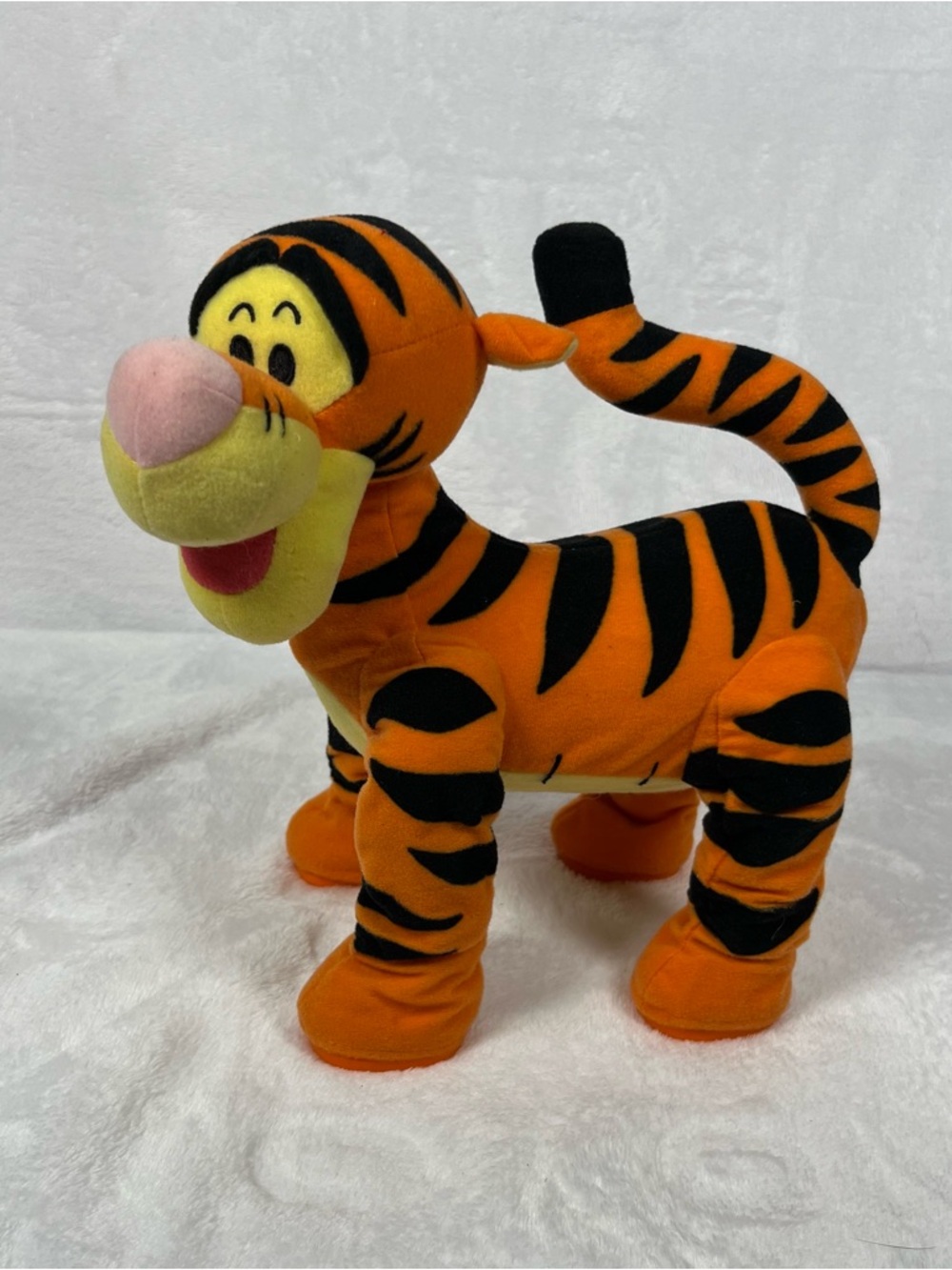 Disney Winnie the Pooh Bouncing Tigger and Roo Singing  Toy 1999 Tested Working